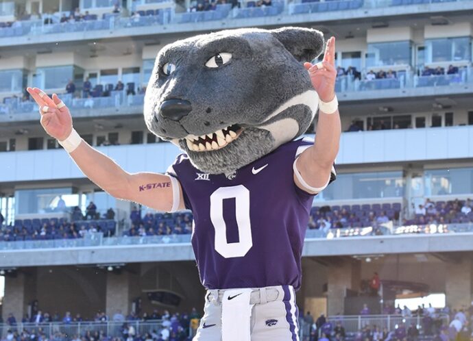 Towner Communications provides 24/7 VoIP support for businesses across Kansas.